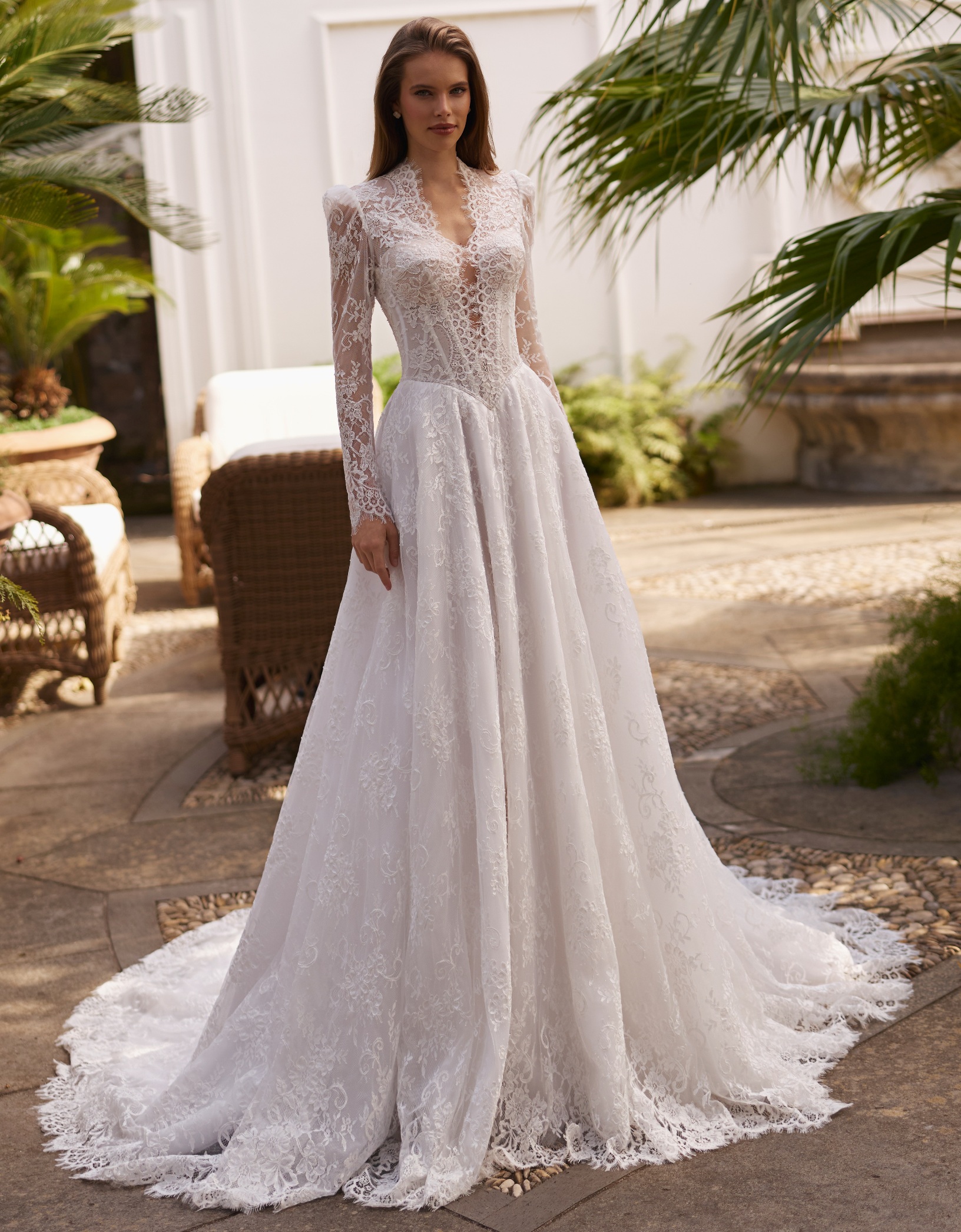 Rochie de mireasă A-line din dantelă ALEXANDRA by Monreal