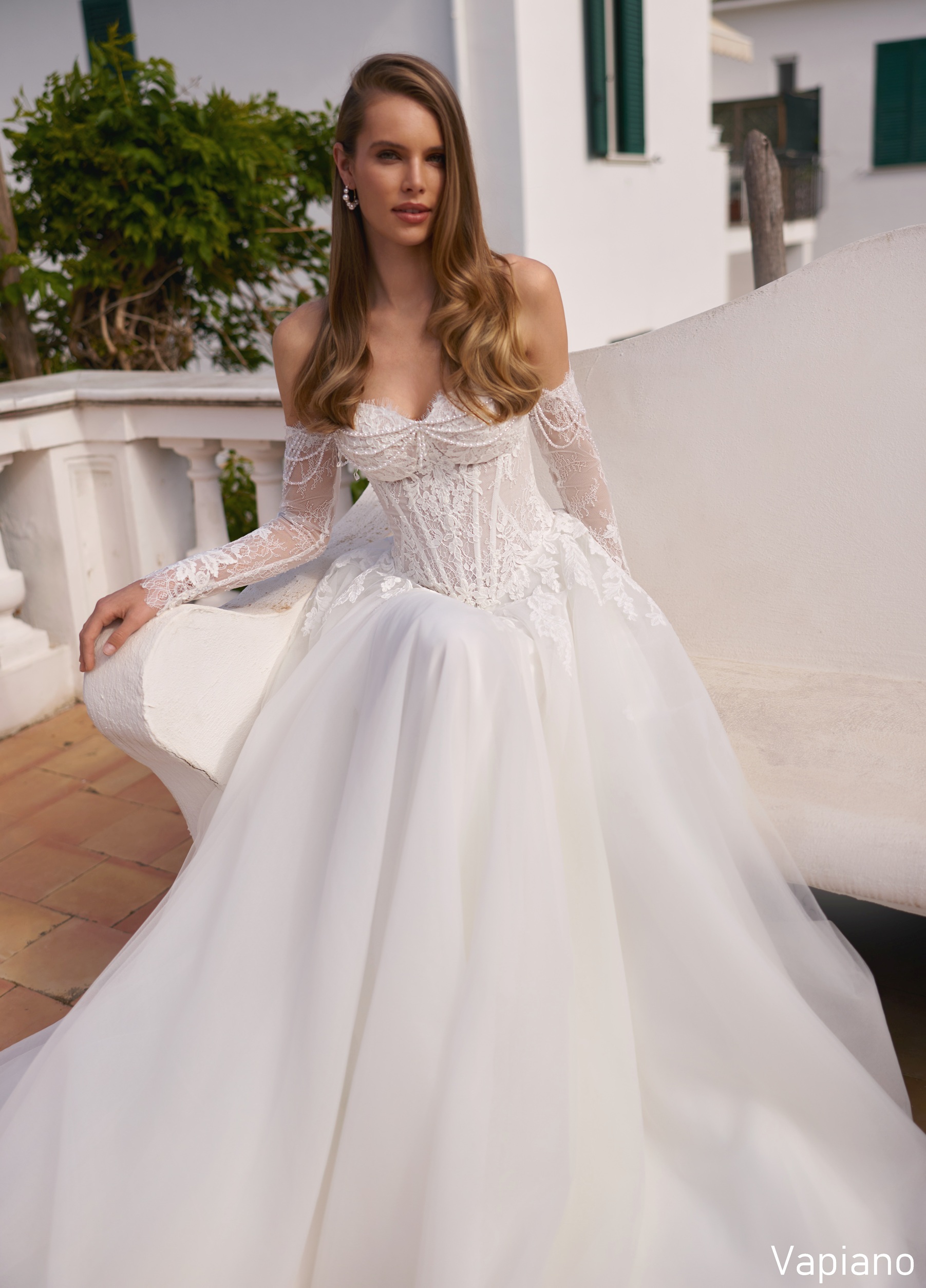 Rochie de mireasă cu dantelă VAPIANO by Monreal
